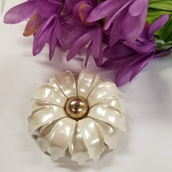 Fantastic VTG Flower - Picture 6 of 8